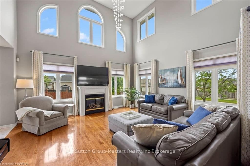 409 MCCALLUM Street photo 14