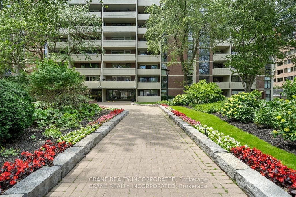 40 Homewood Avenue Unit 210 photo 1