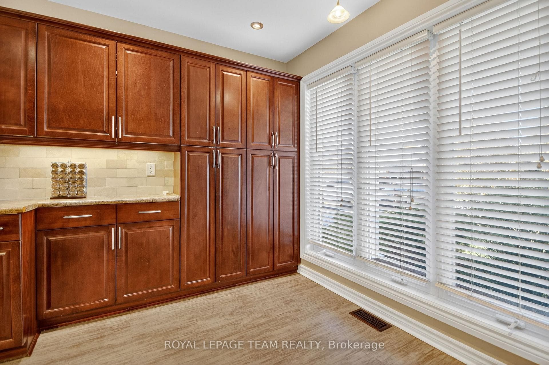 22 Vesta Street photo 5