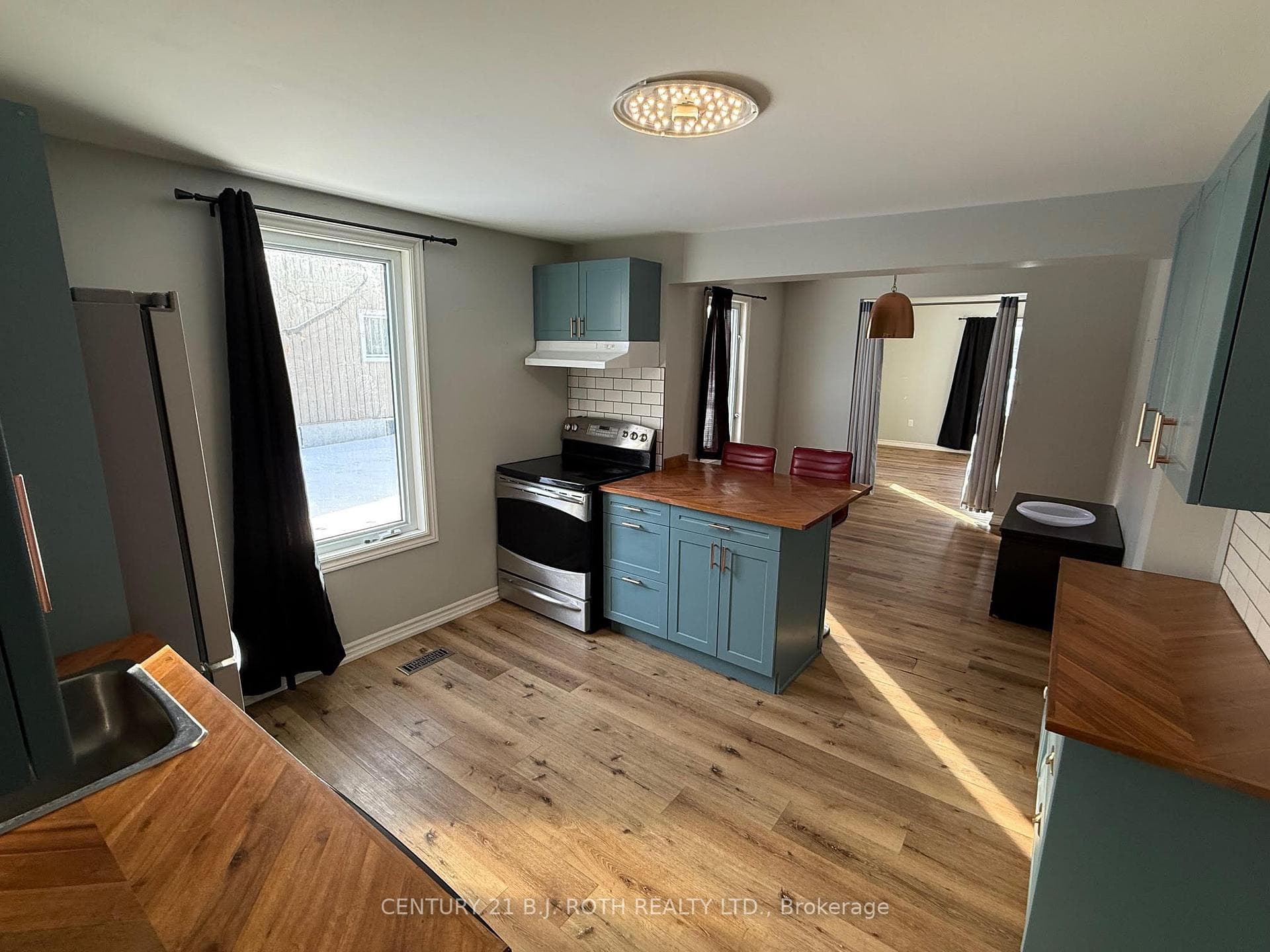 22 Caroline Street photo 7