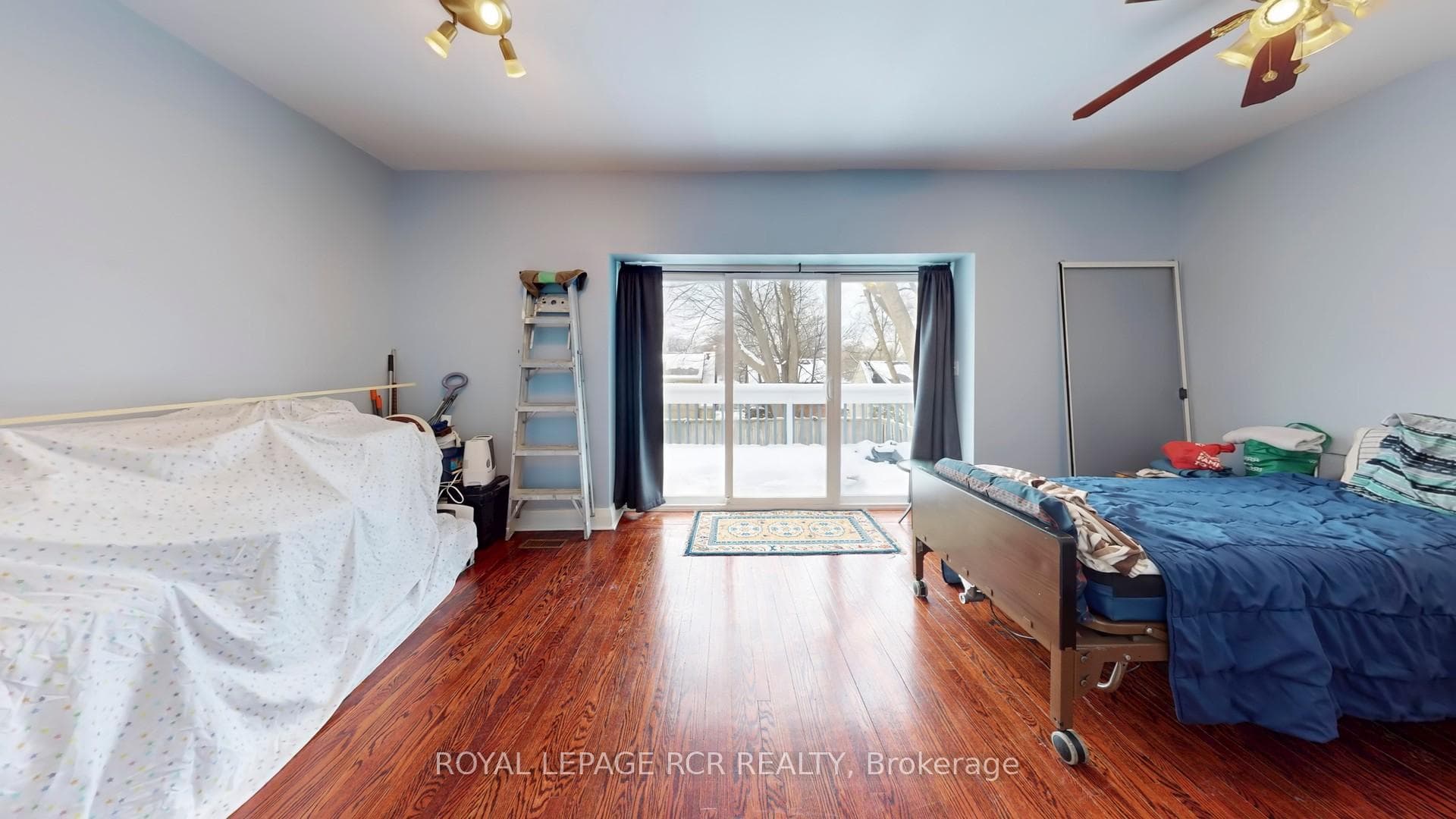 390 Roehampton Avenue photo 15