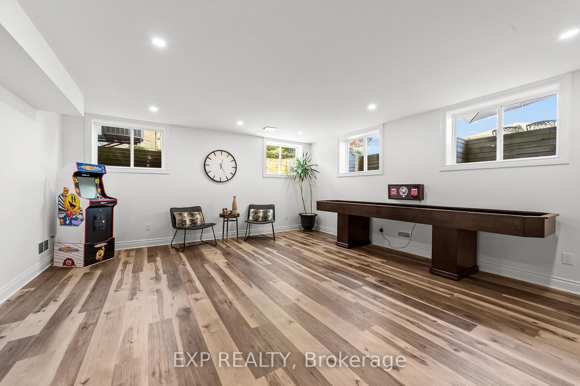 119 Harris Road photo 41