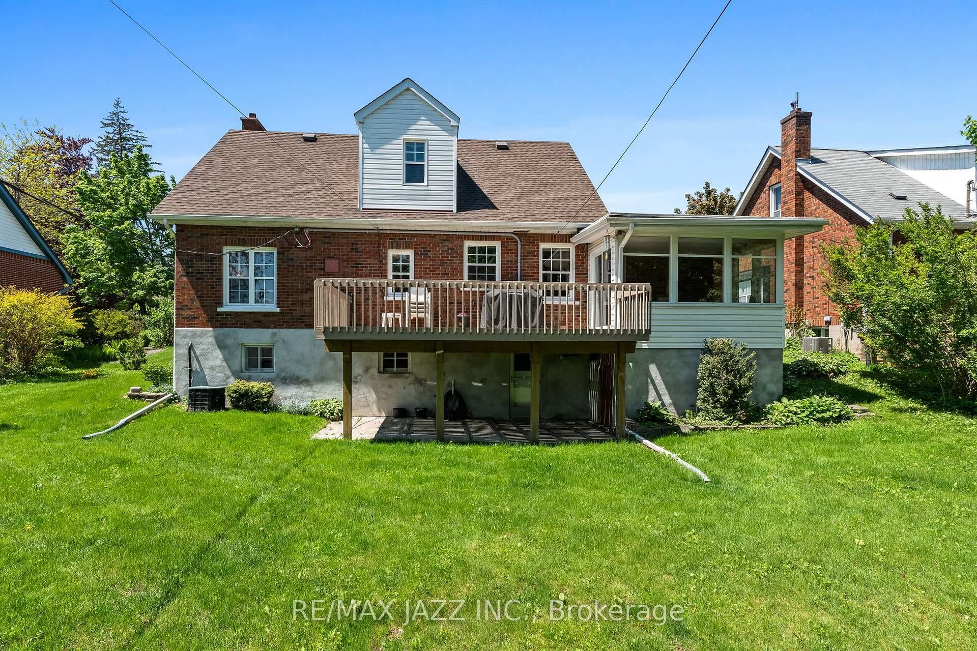 476 Gordon Avenue photo 24