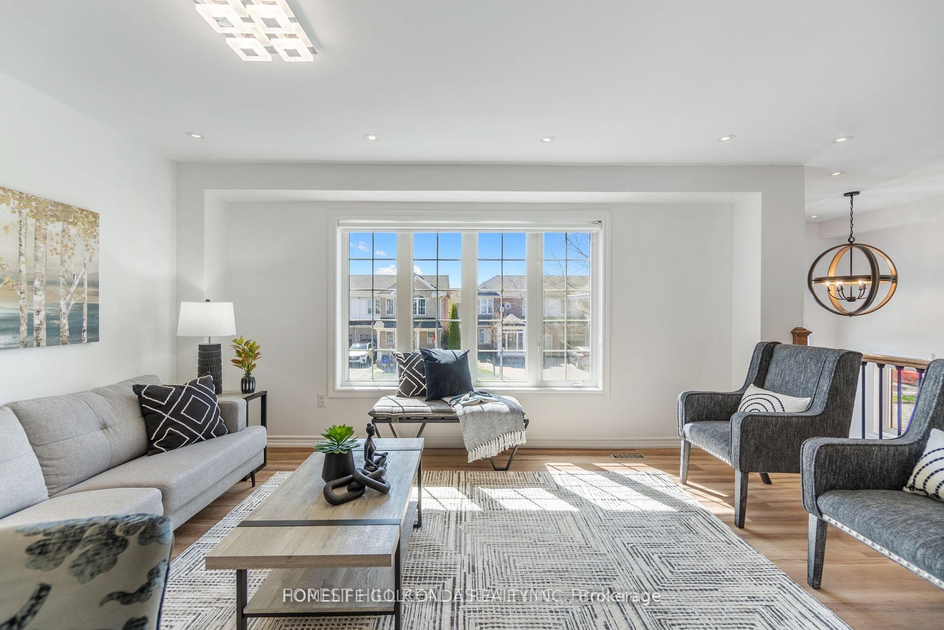 48 Matthew Boyd Crescent photo 1