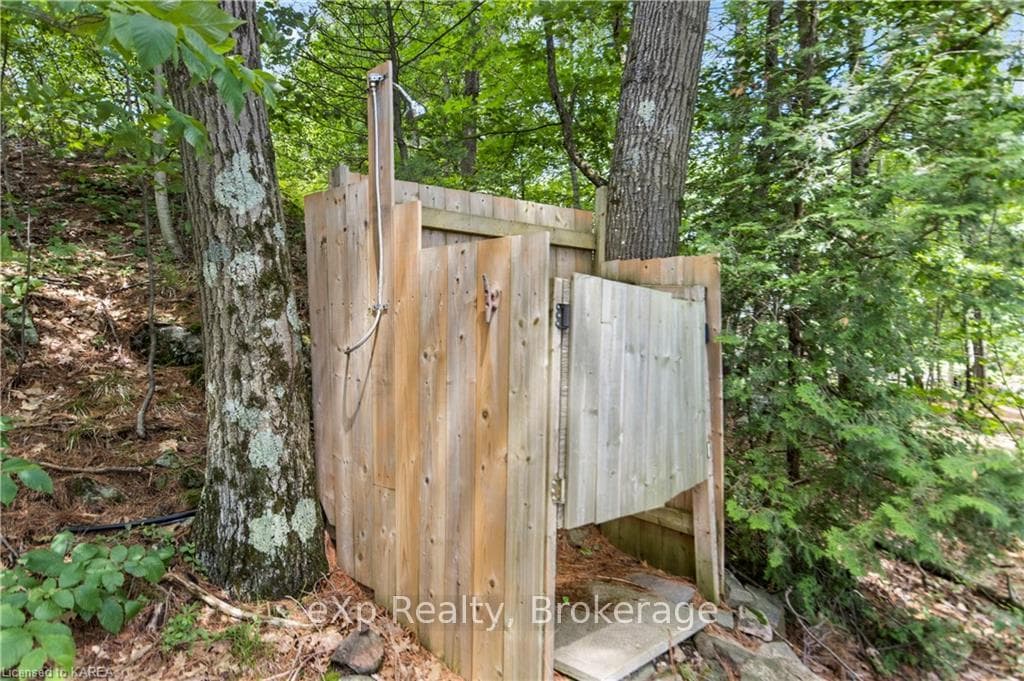1138 RICHMOND Lane photo 31