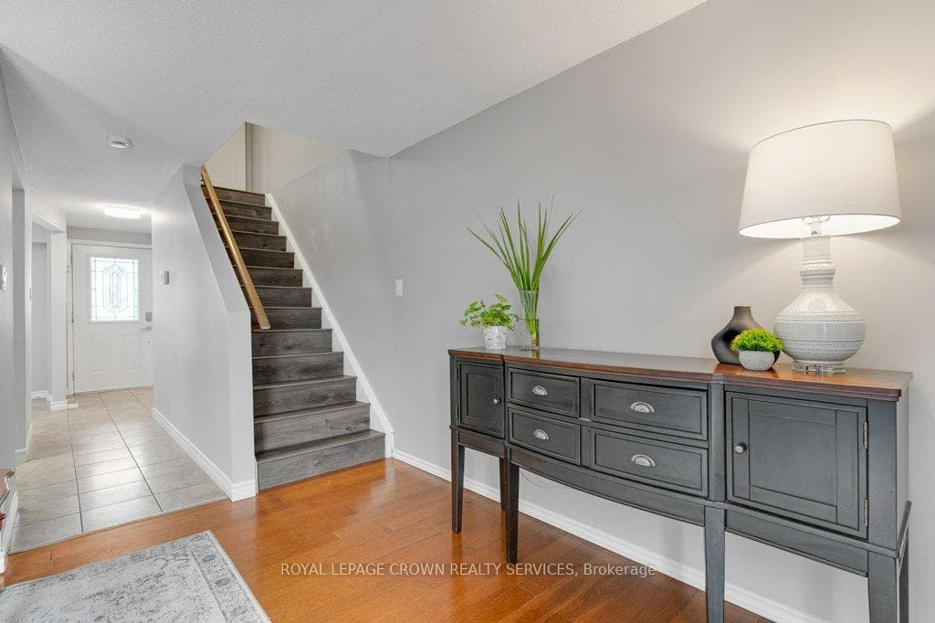 34 Rosebank Crescent photo 11