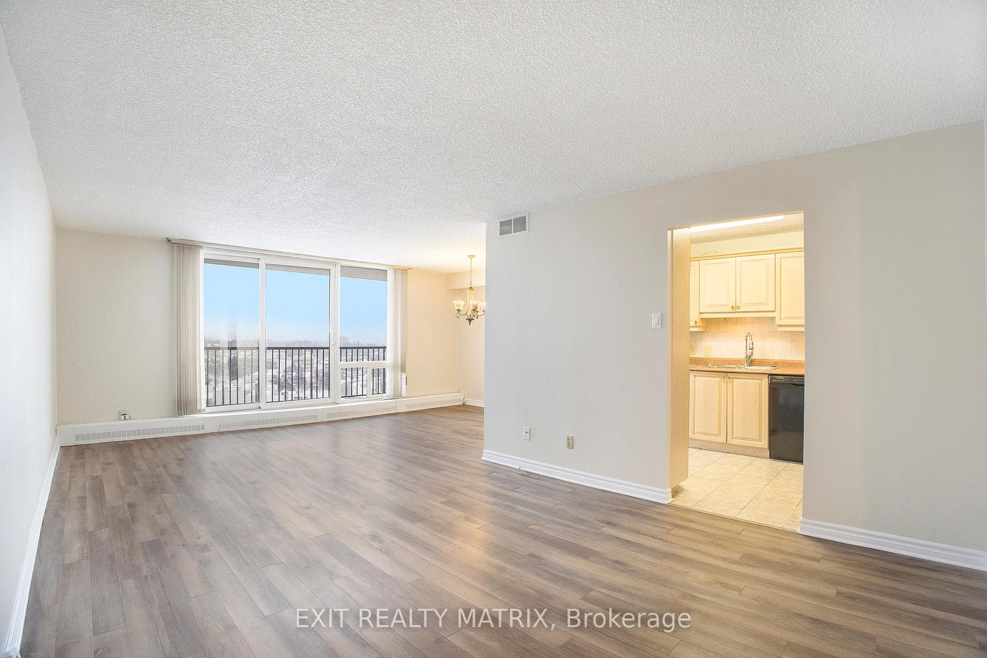 665 Bathgate Drive Unit 1507 photo 7