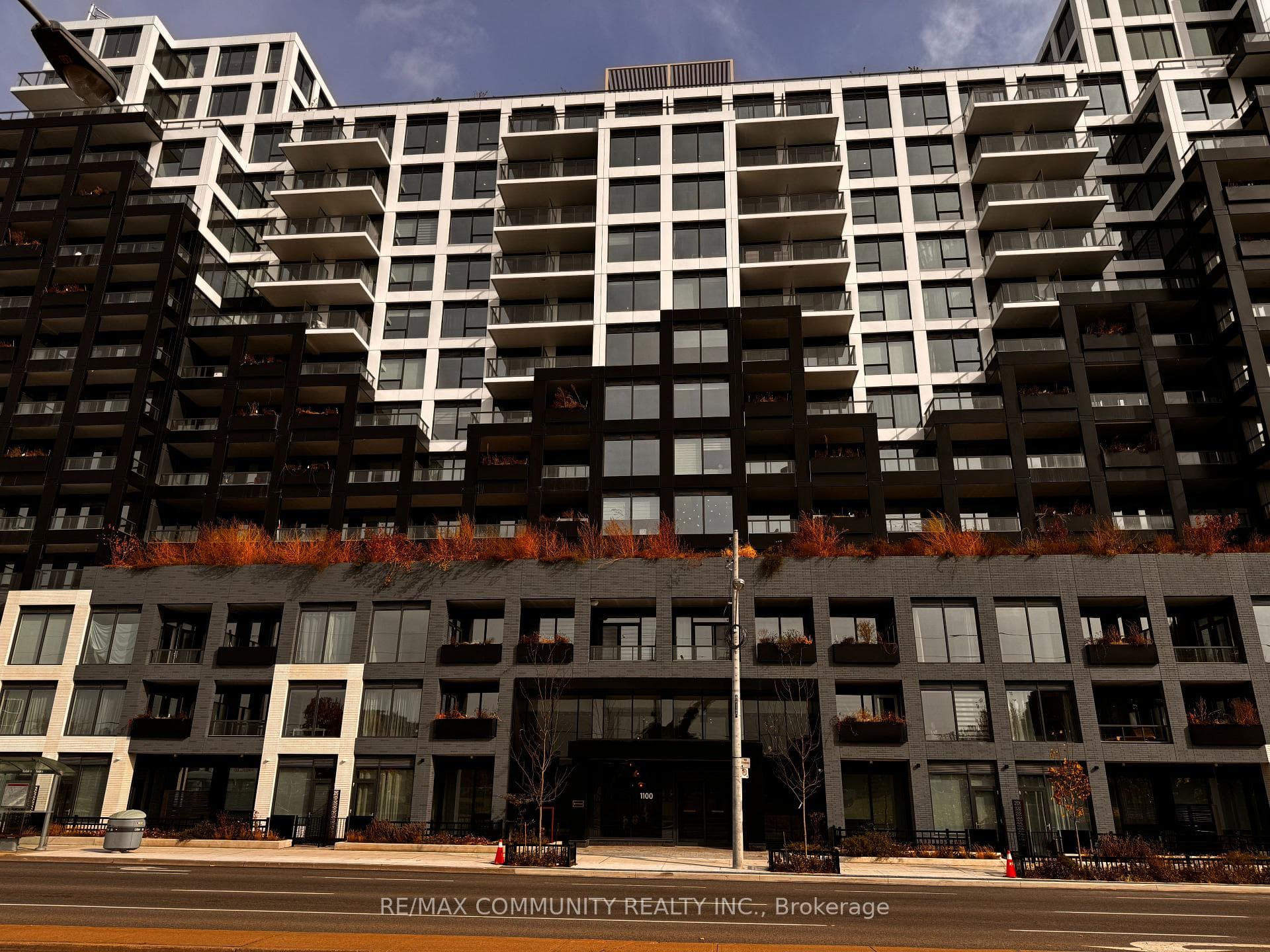 1100 Sheppard Avenue Unit 1136 photo 2