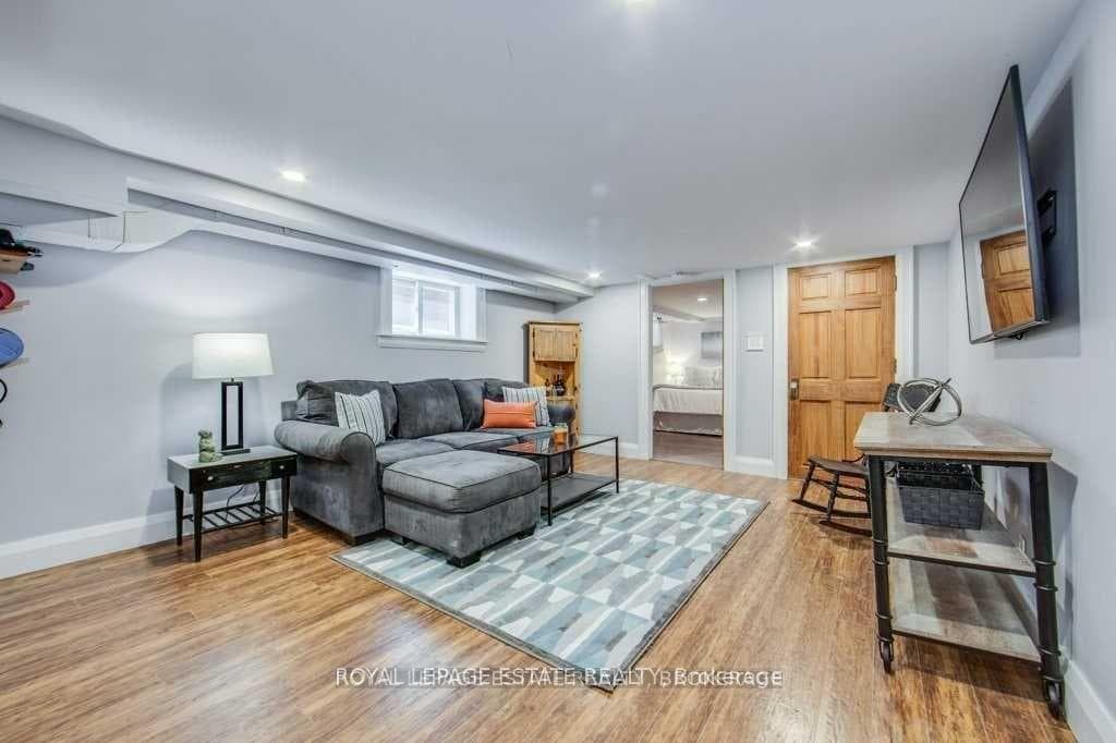 155 Harding Boulevard photo 10