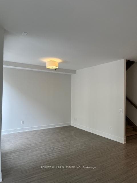 310 Tweedsmuir Avenue Unit TH15 photo 13