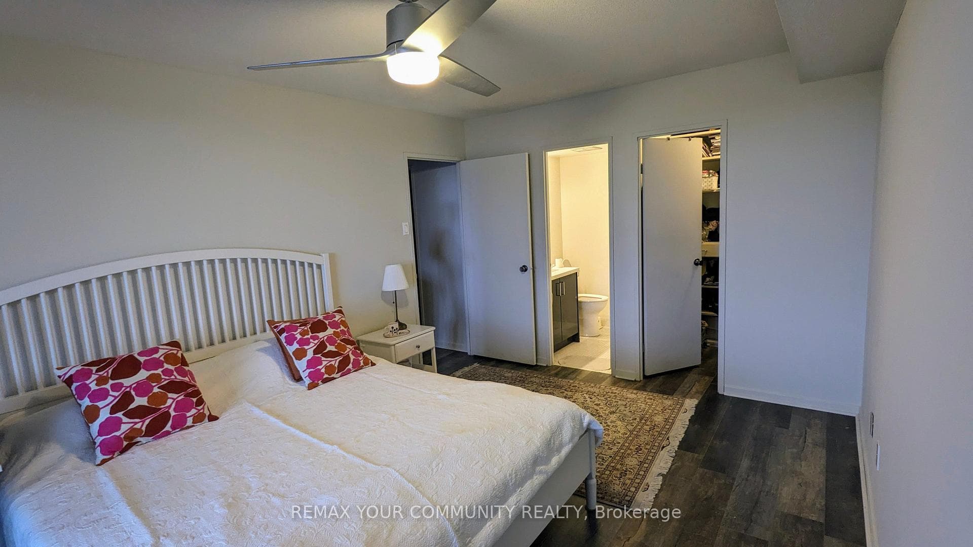 8111 Yonge Street Unit 901 photo 19