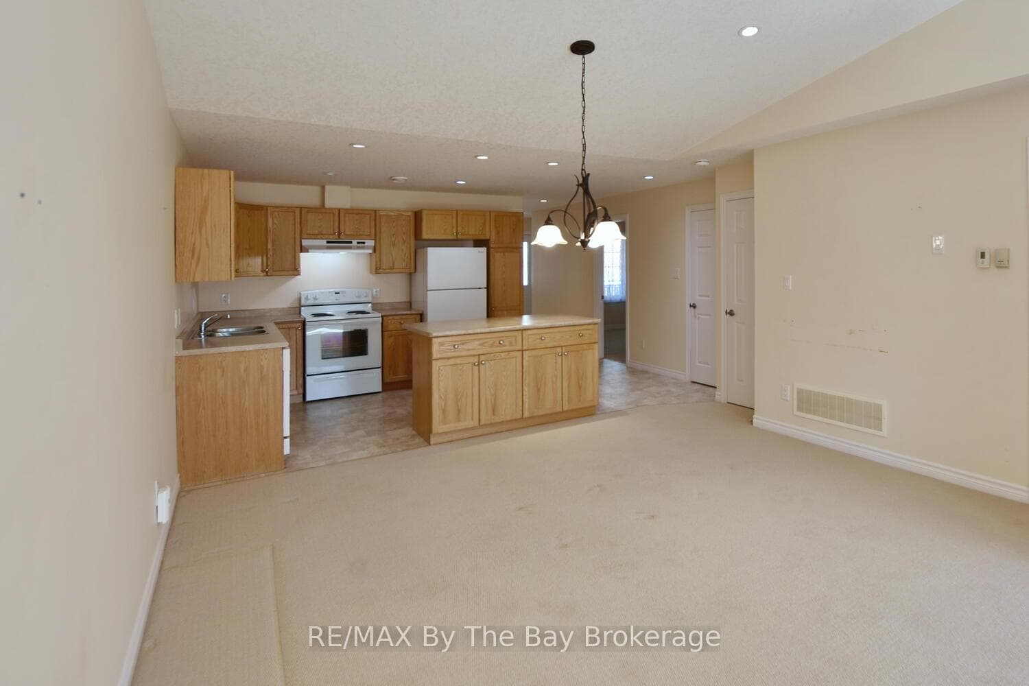 142 MEADOW Lane photo 19