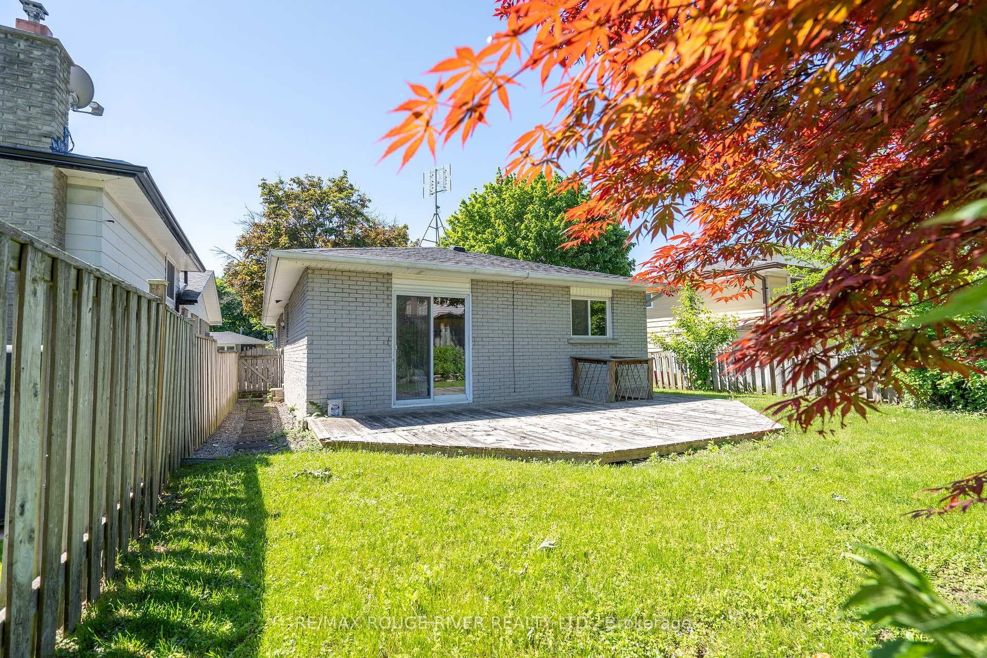 43 Ashdale Crescent photo 28