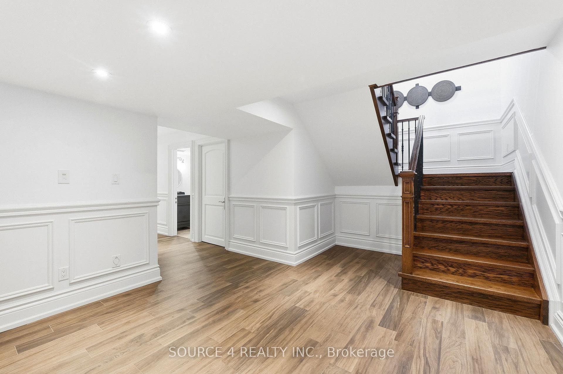 39 Amesbury Drive photo 35