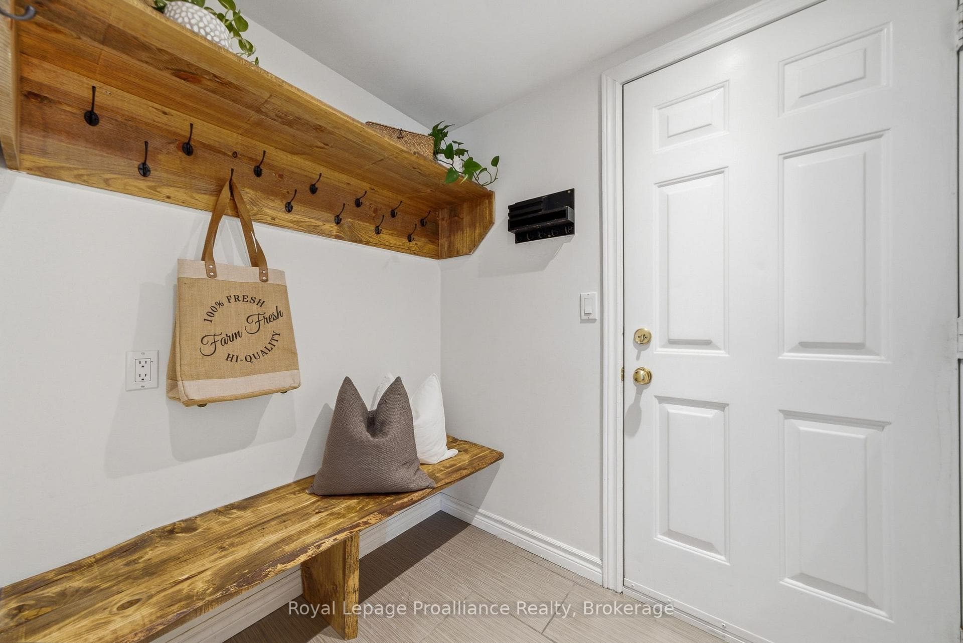 68 Cooper Court photo 23