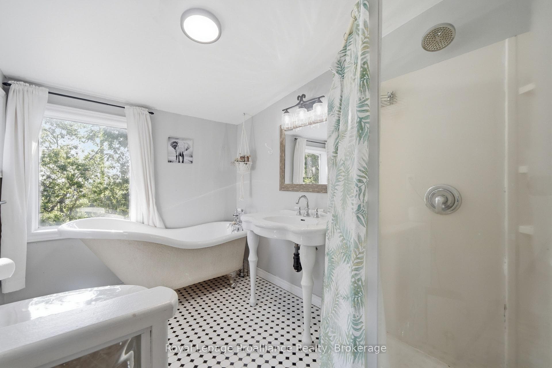 1 Highland Avenue photo 28