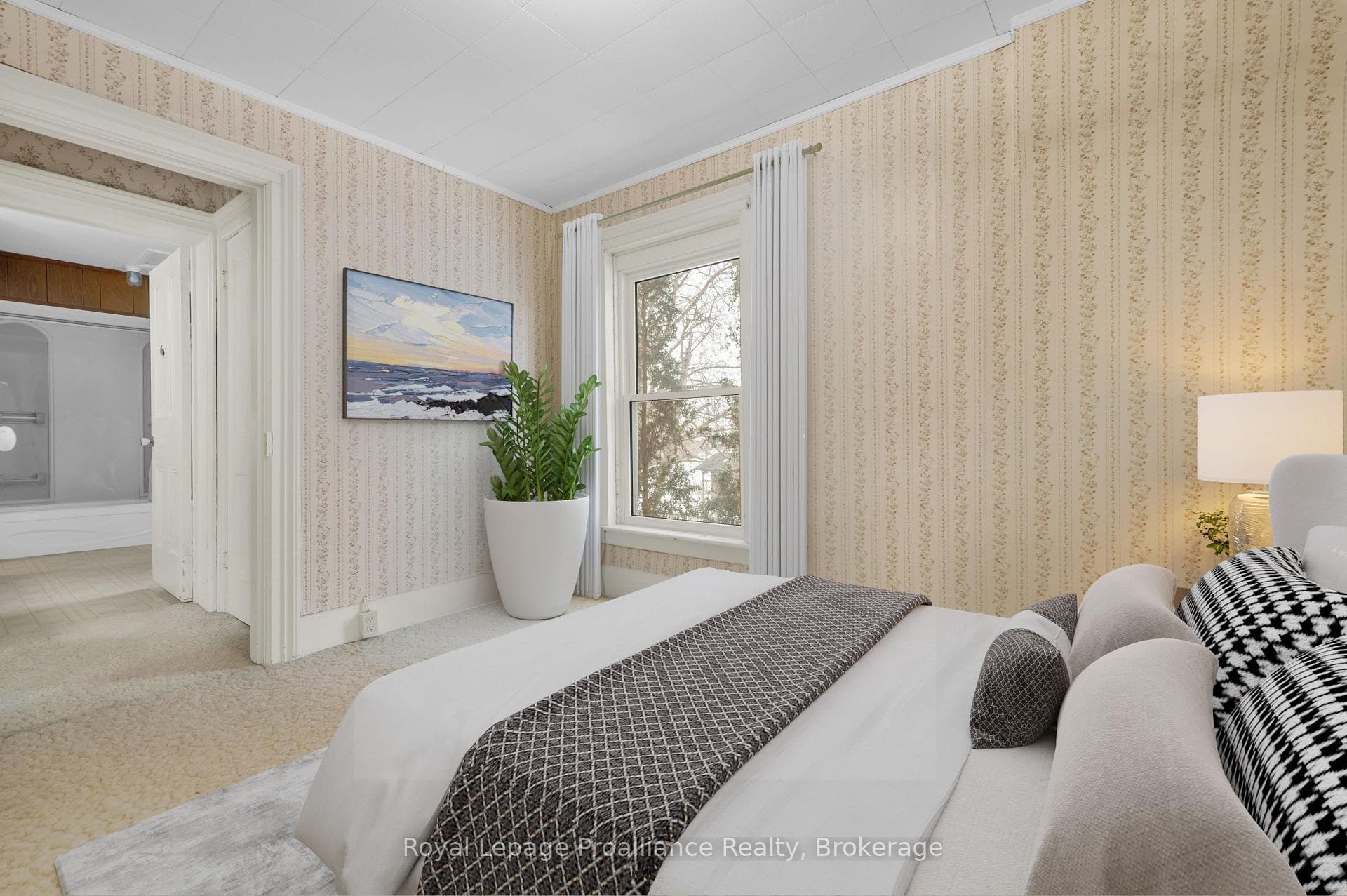 184 Edward Street photo 32
