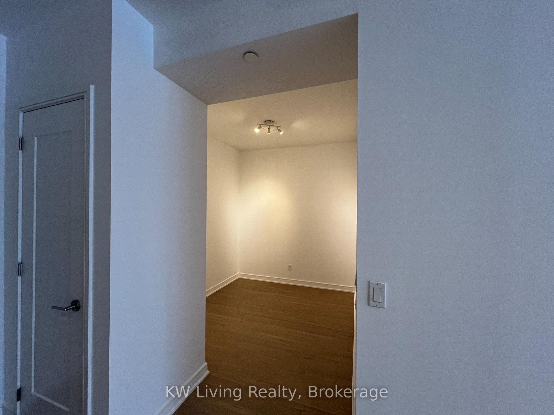 88 Scott Street Unit 1810 photo 22