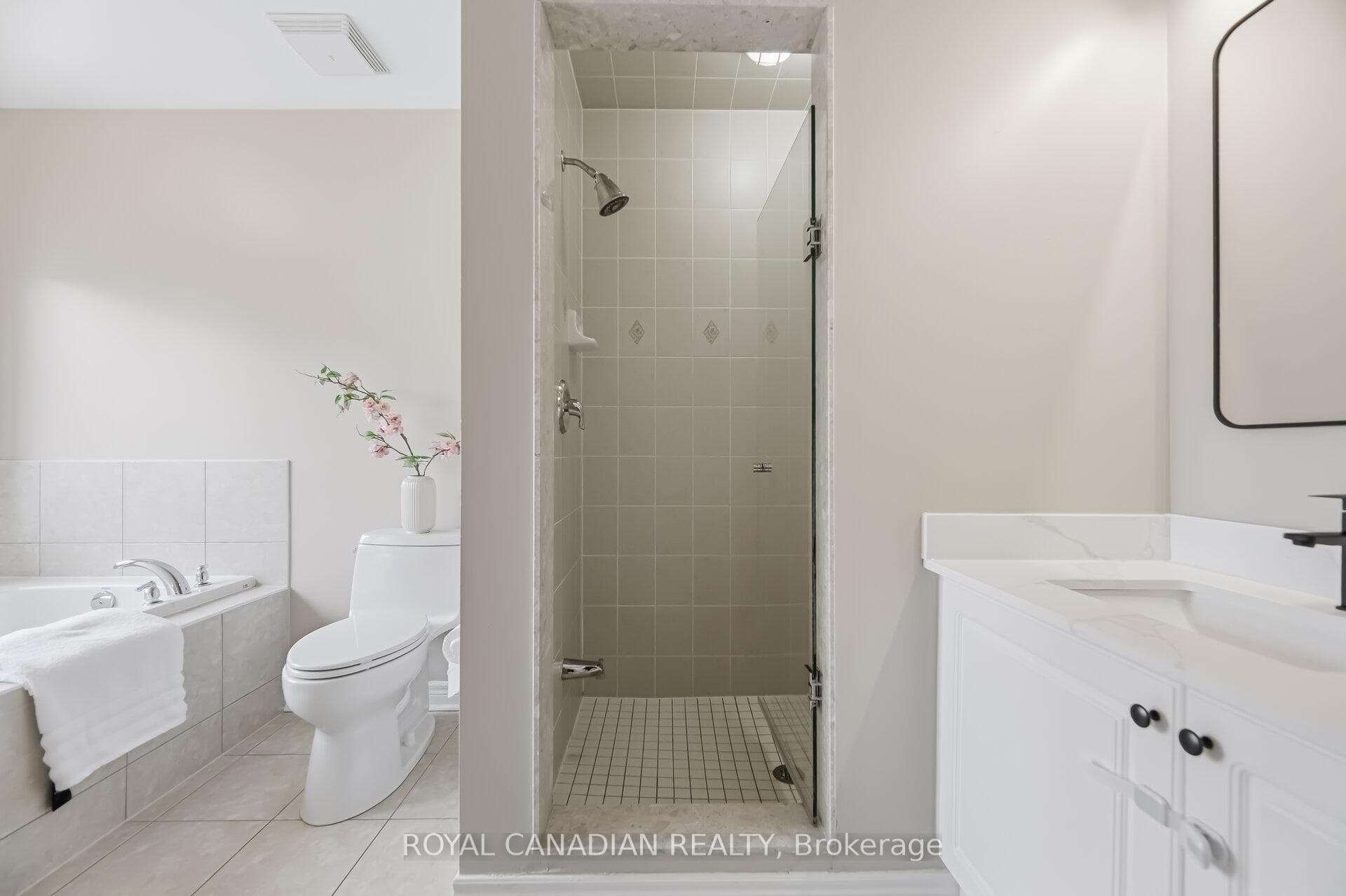 83 Mander Place photo 29