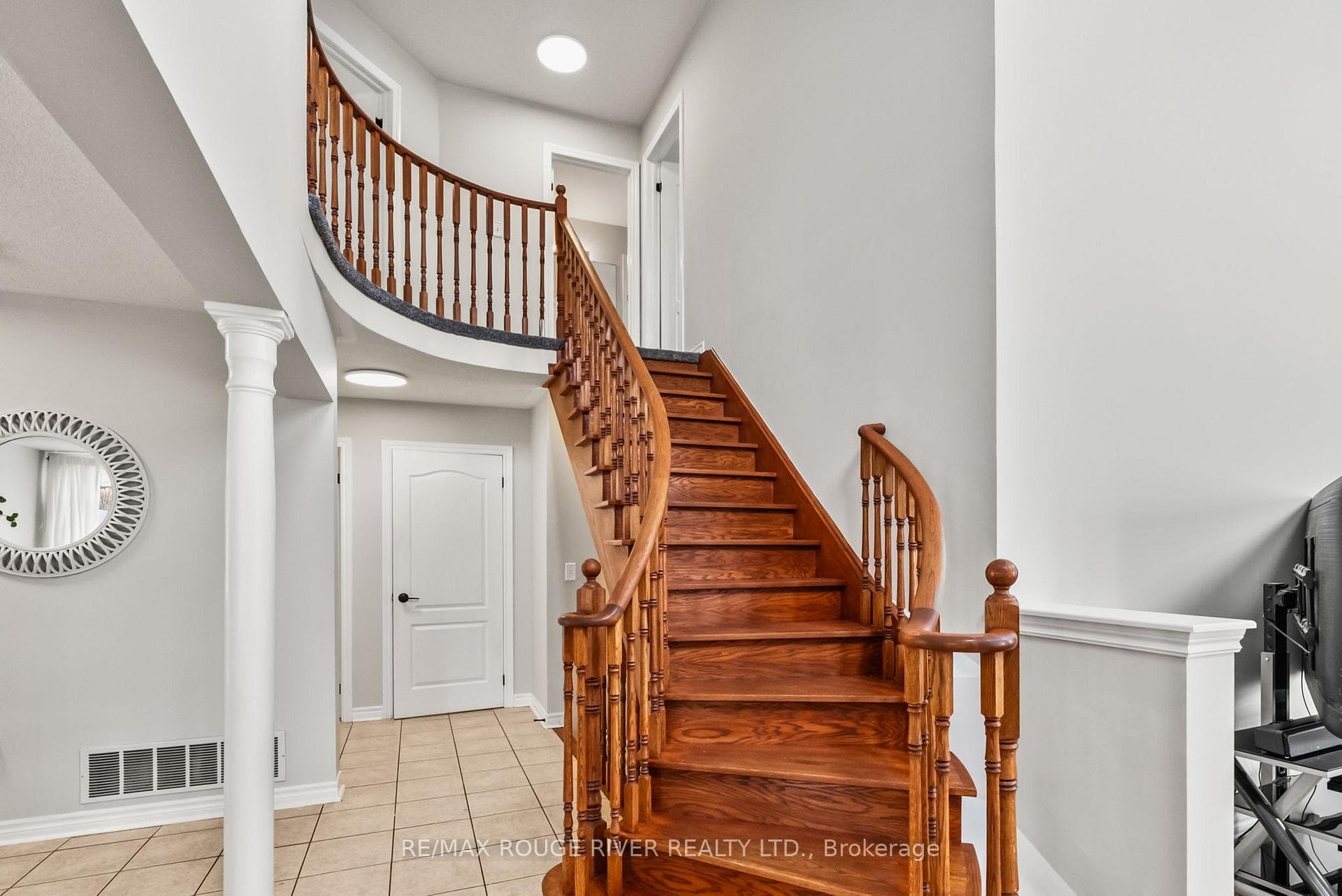 225 Millburn Drive photo 16