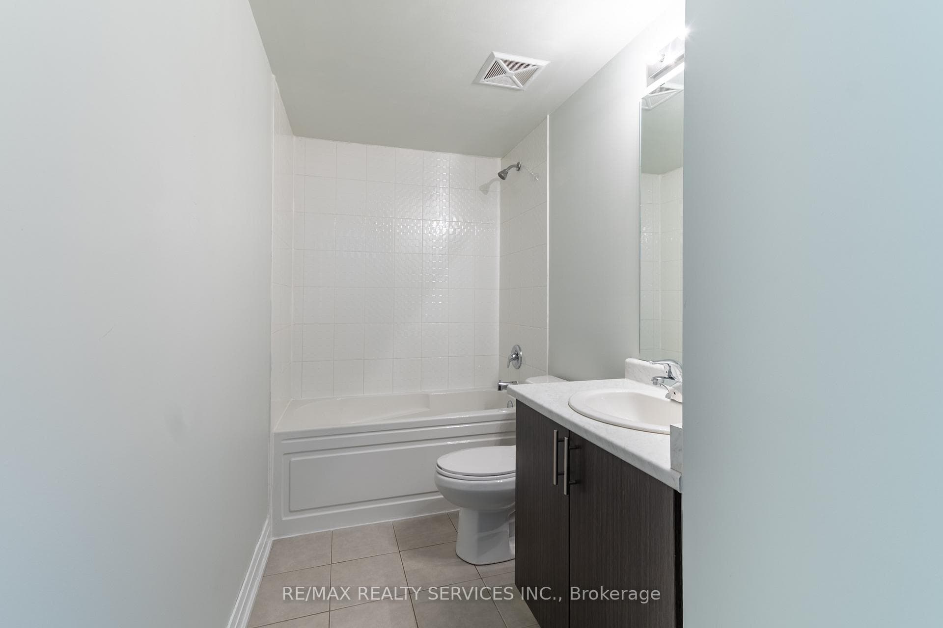 1208 Main Street Unit 105 photo 25