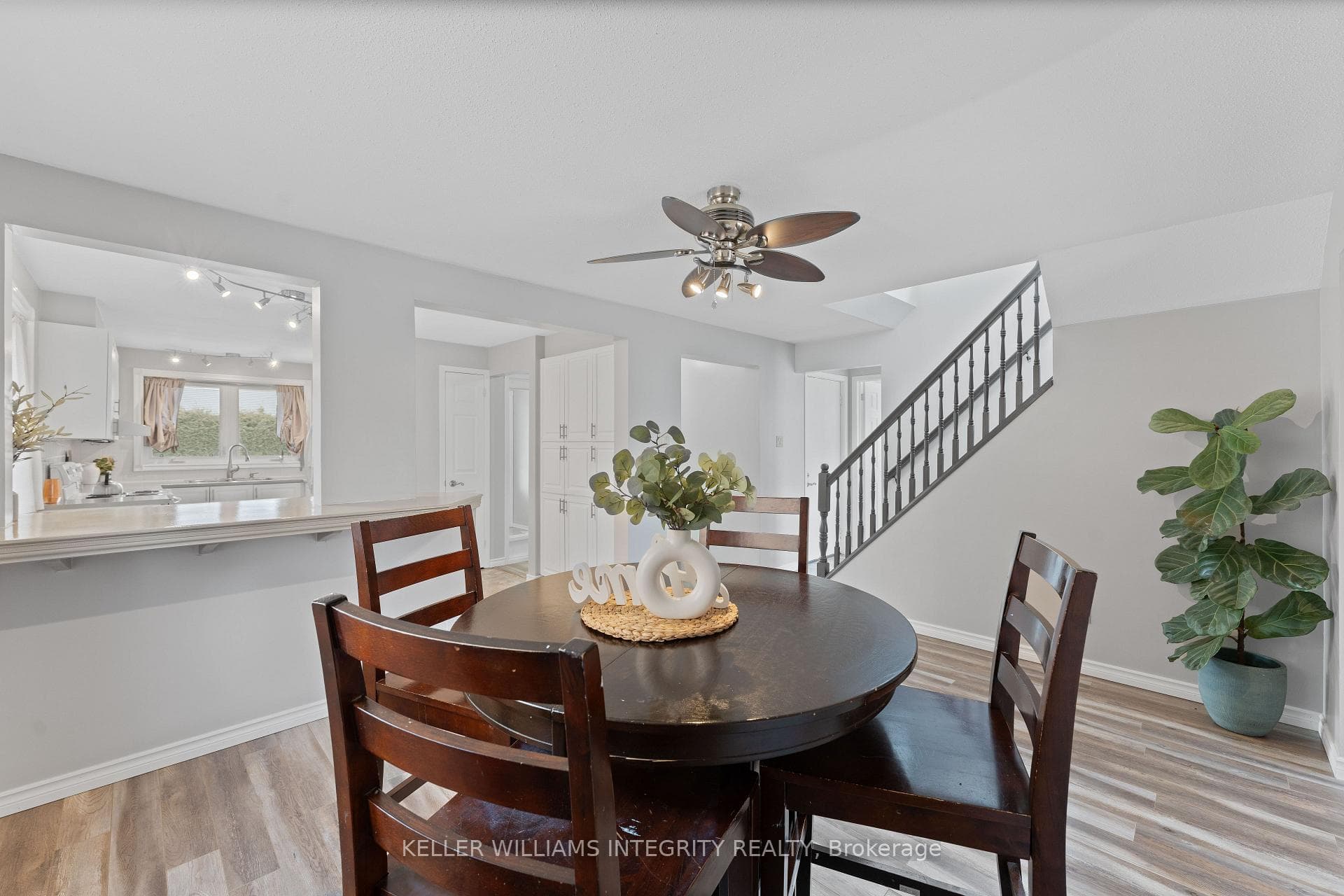 1835 La Chapelle Street photo 14