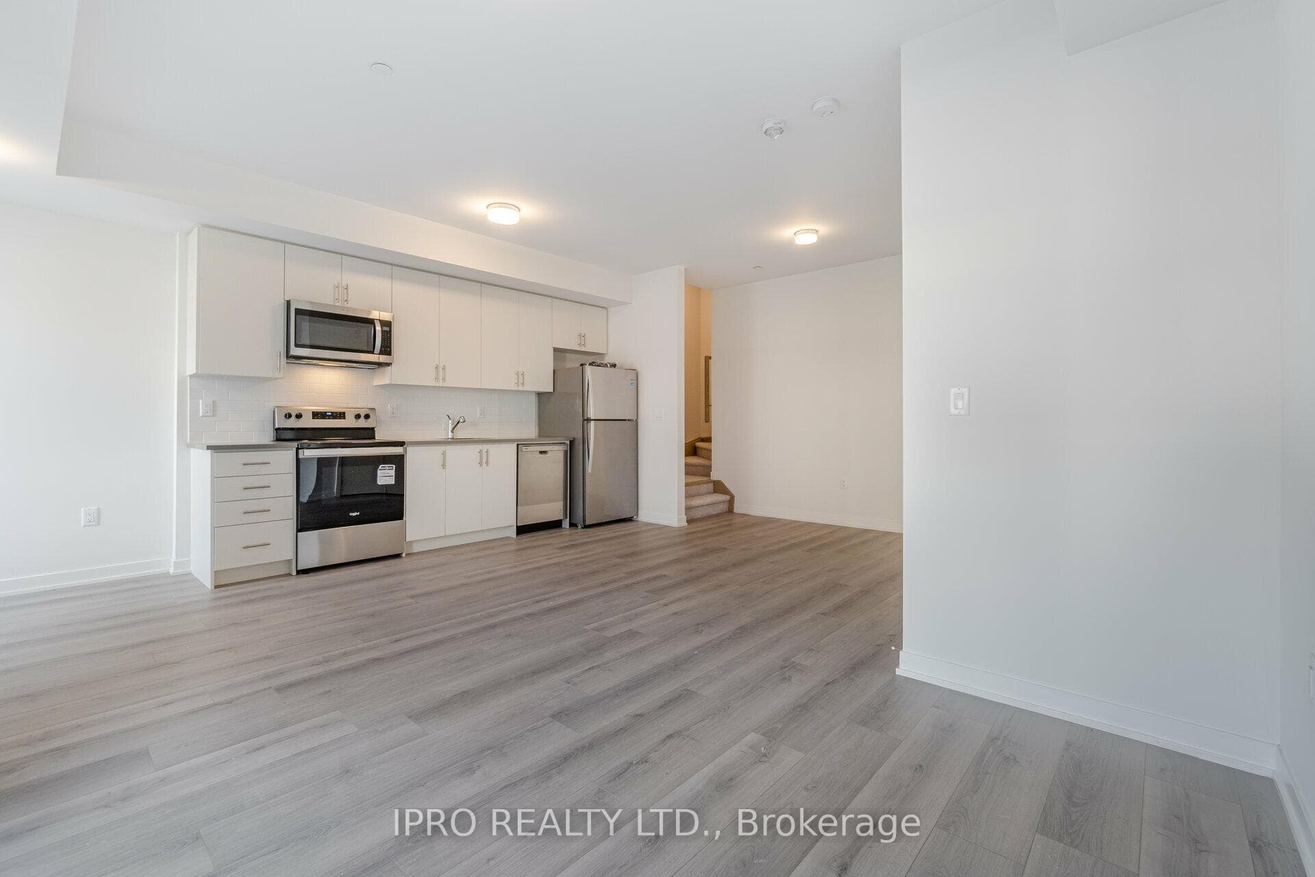 3425 Ridgeway Drive Unit 20 photo 11