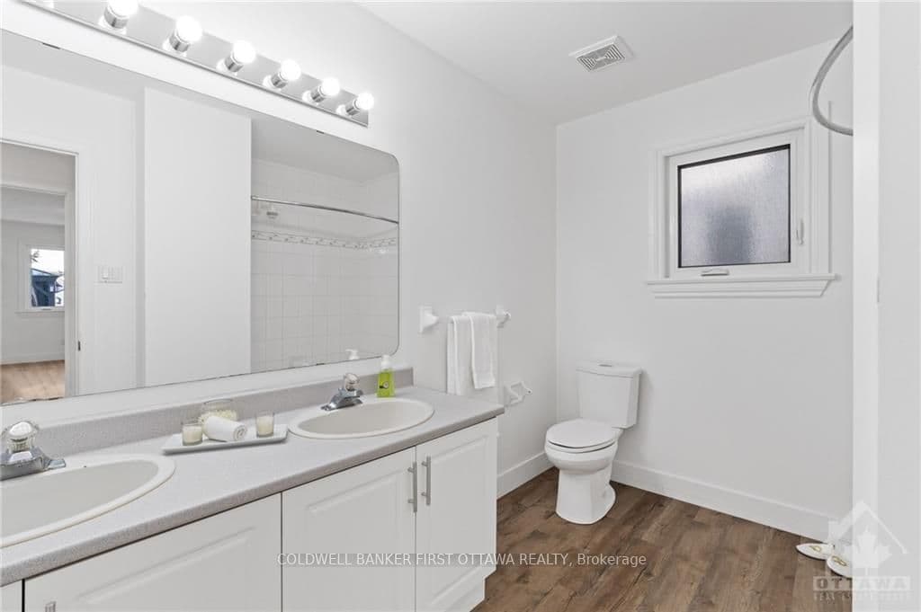 41 RIDEAUCREST Drive photo 16