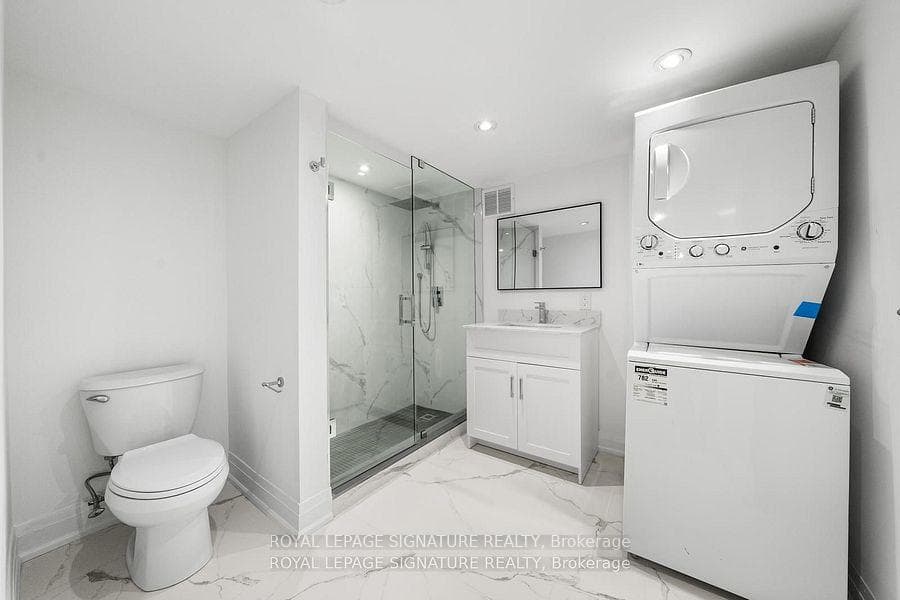 21 Donwoods Drive Unit Lower photo 12