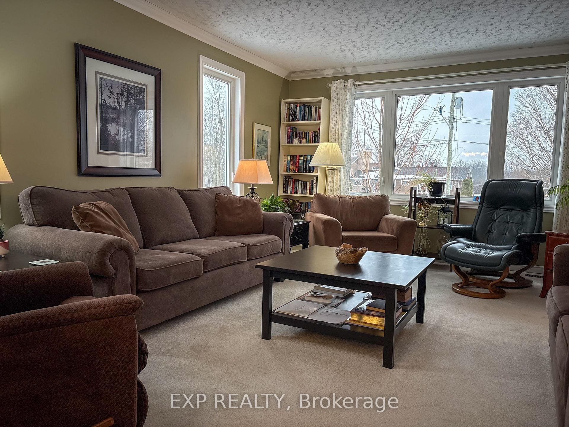 368 McAndrew Avenue photo 15