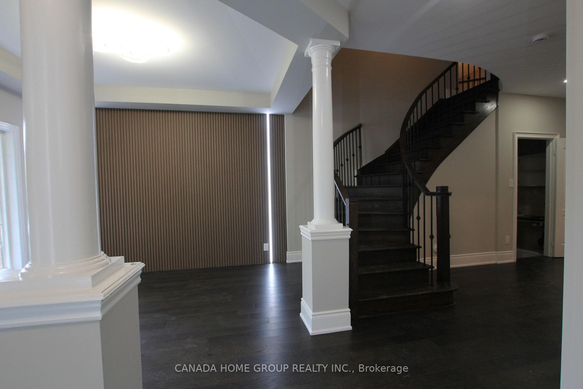 129 Creek Path Avenue photo 5
