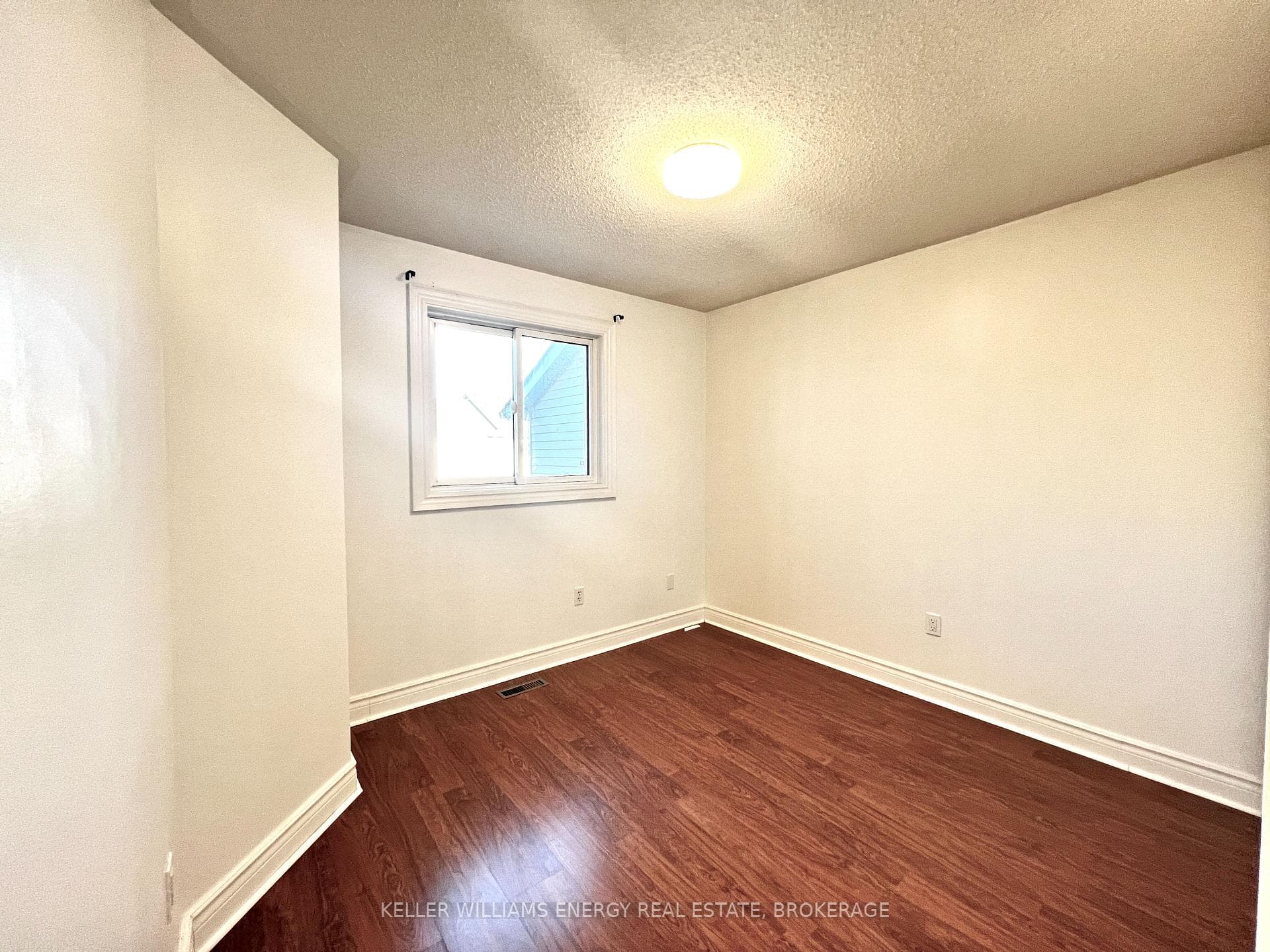 32 Trewin Lane photo 15