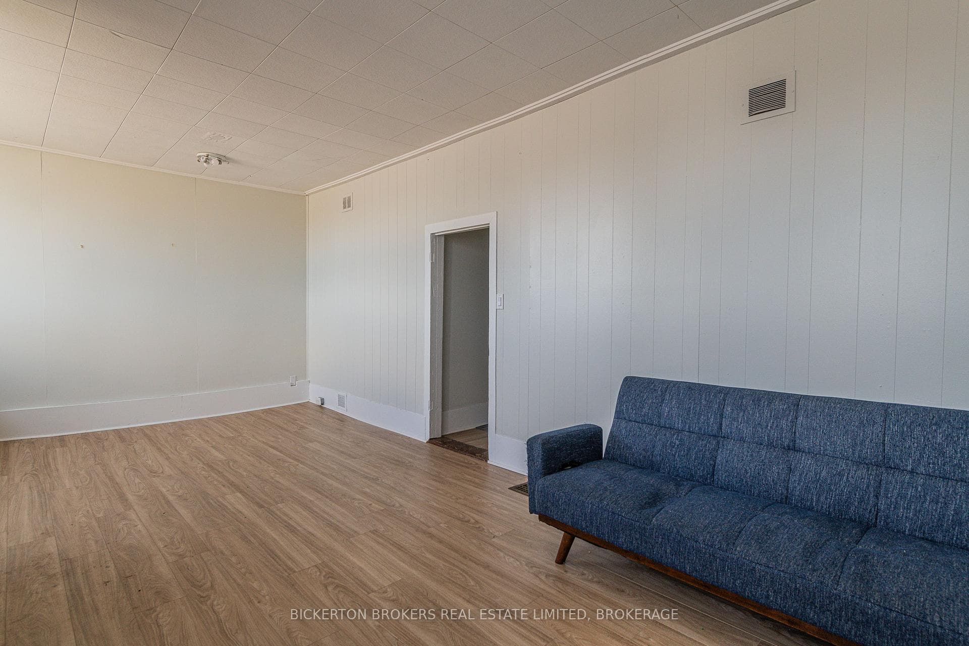 1064 Prince Street photo 12