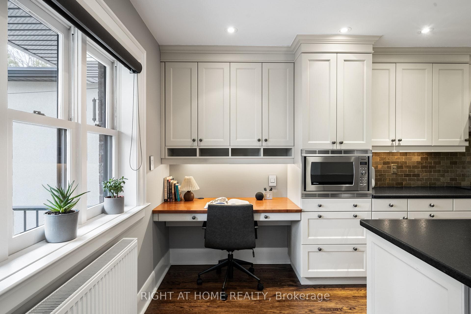 113 Eastbourne Avenue photo 15