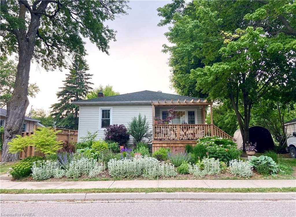 310 GARDEN Street photo 1