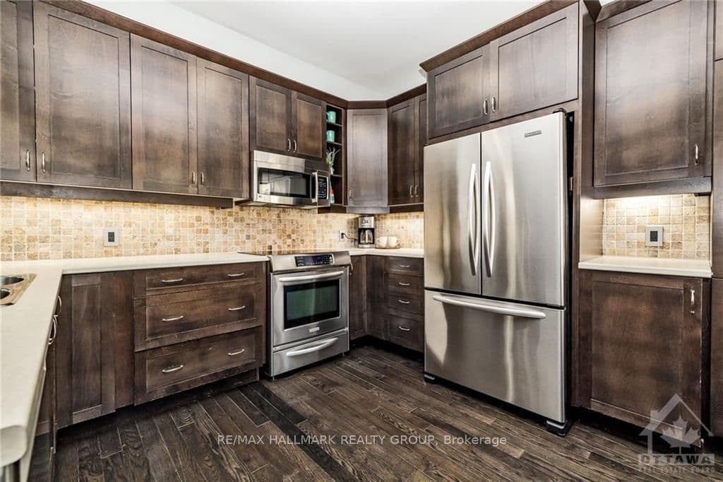 740 TRAMONTANA Place photo 12