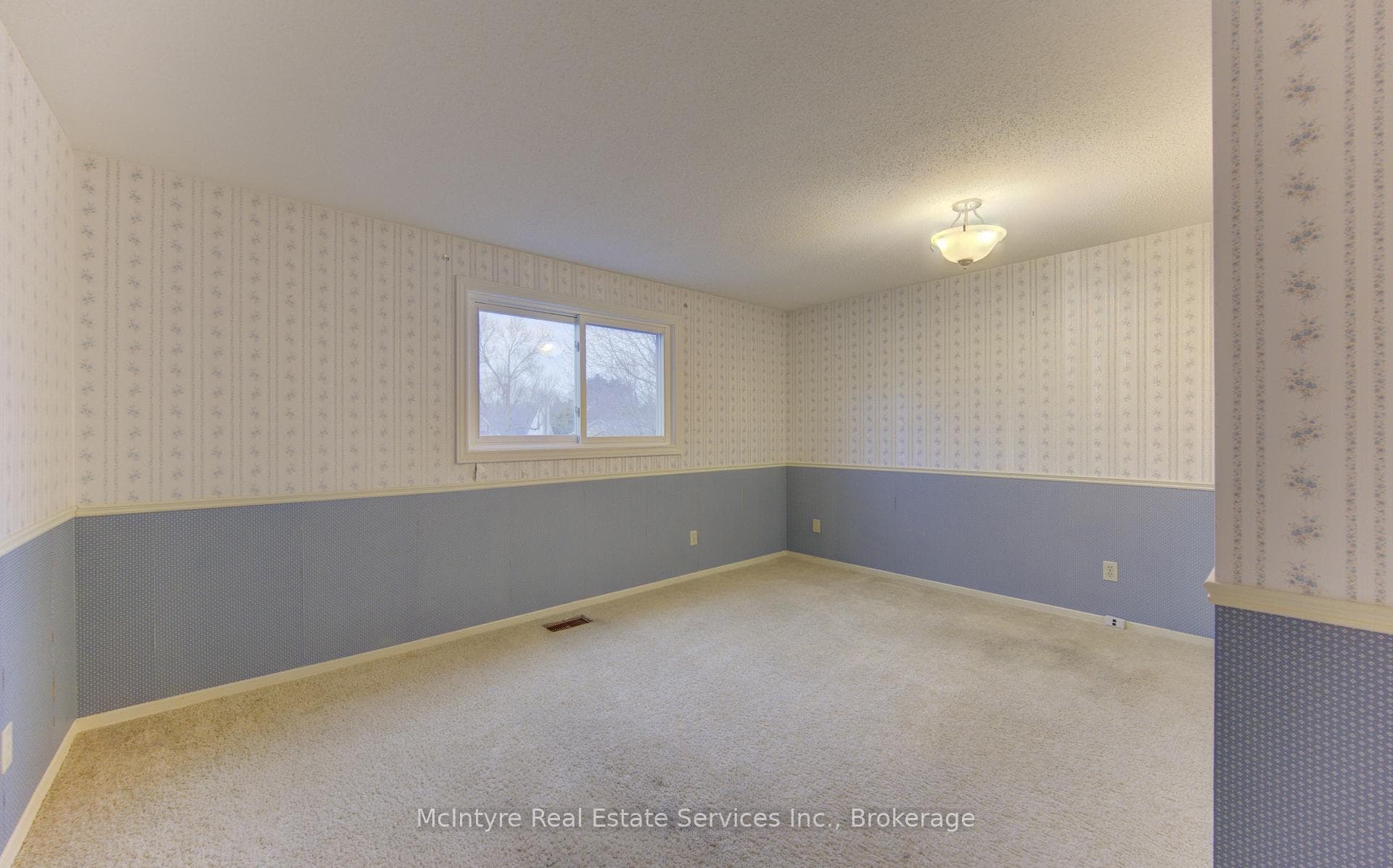 190 Silvercrest Drive photo 32