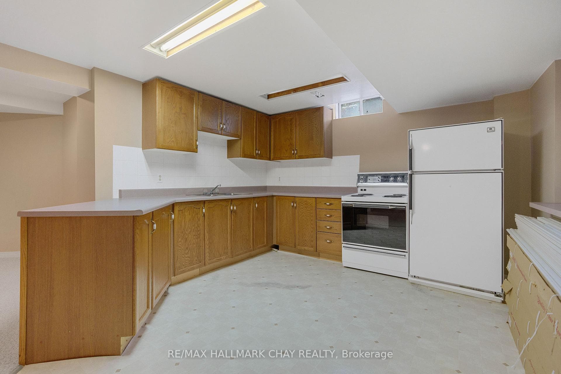 21 Tomlin Court photo 22