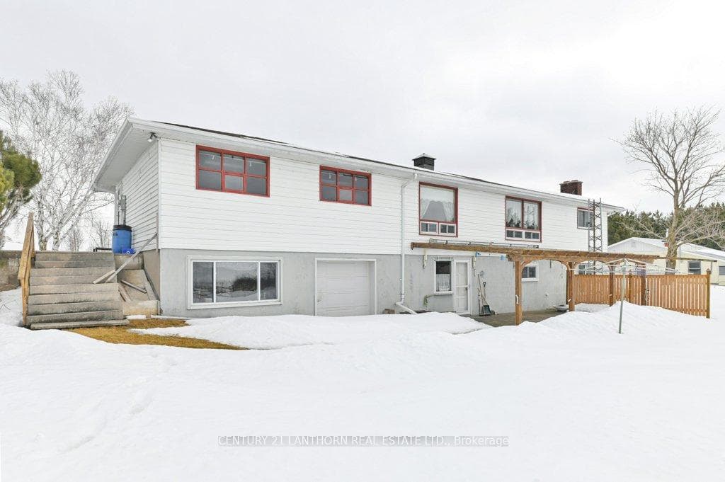 523 Harts Road photo 32