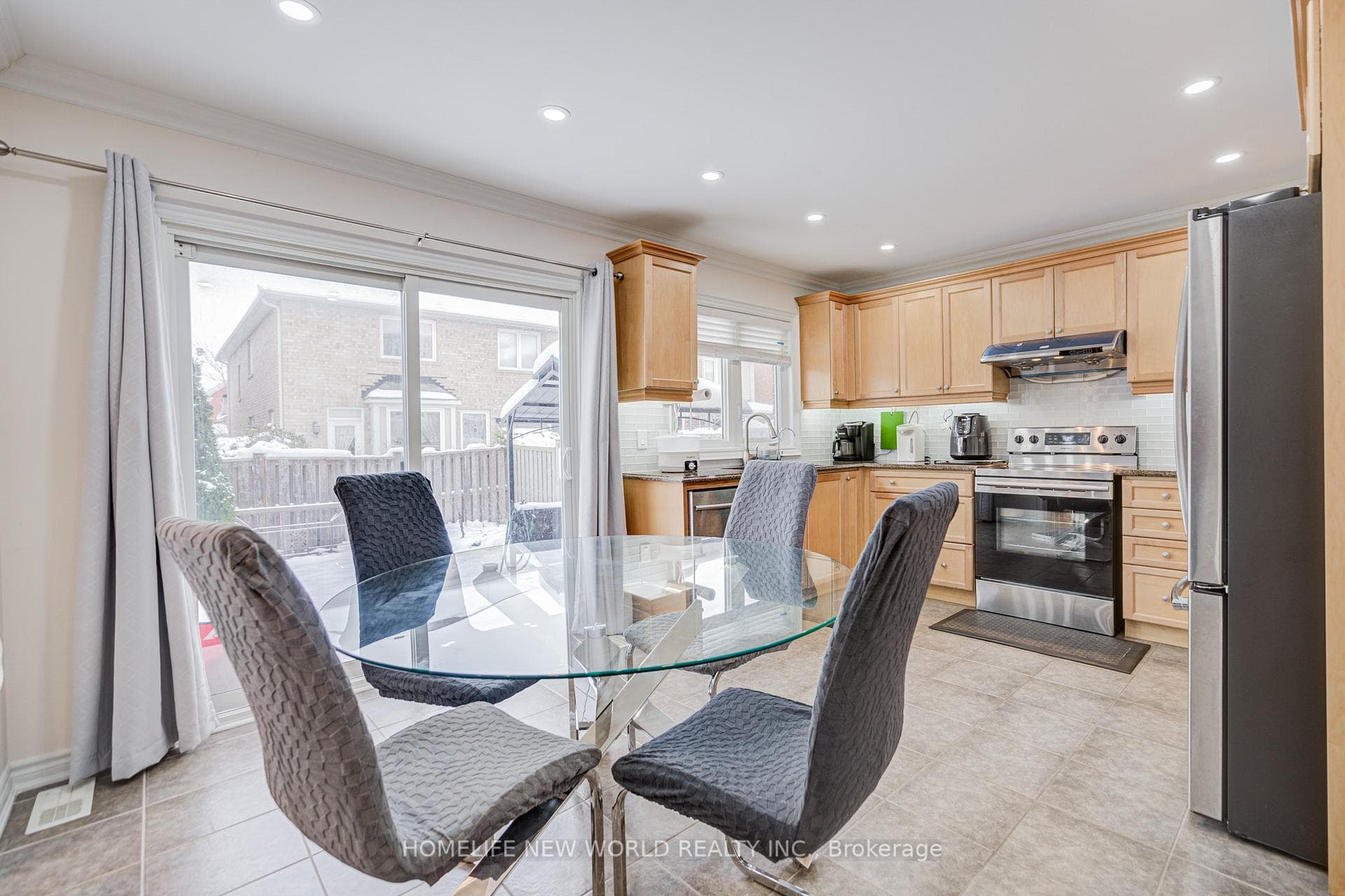 22 Whiterose Lane photo 18