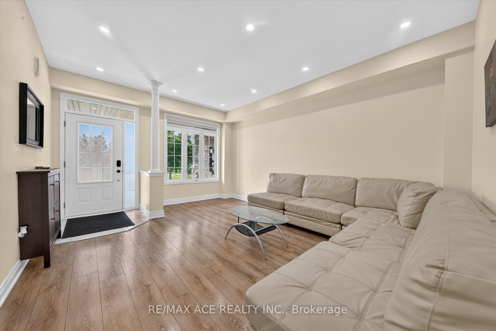 28 Hurst Drive photo 7