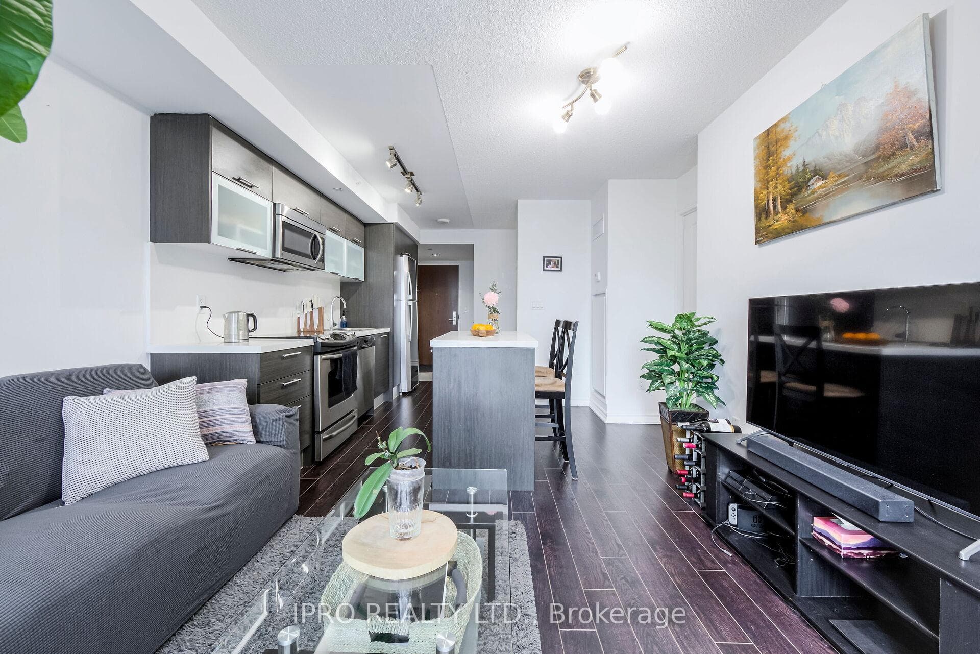 386 Yonge Street Unit 708 photo 21