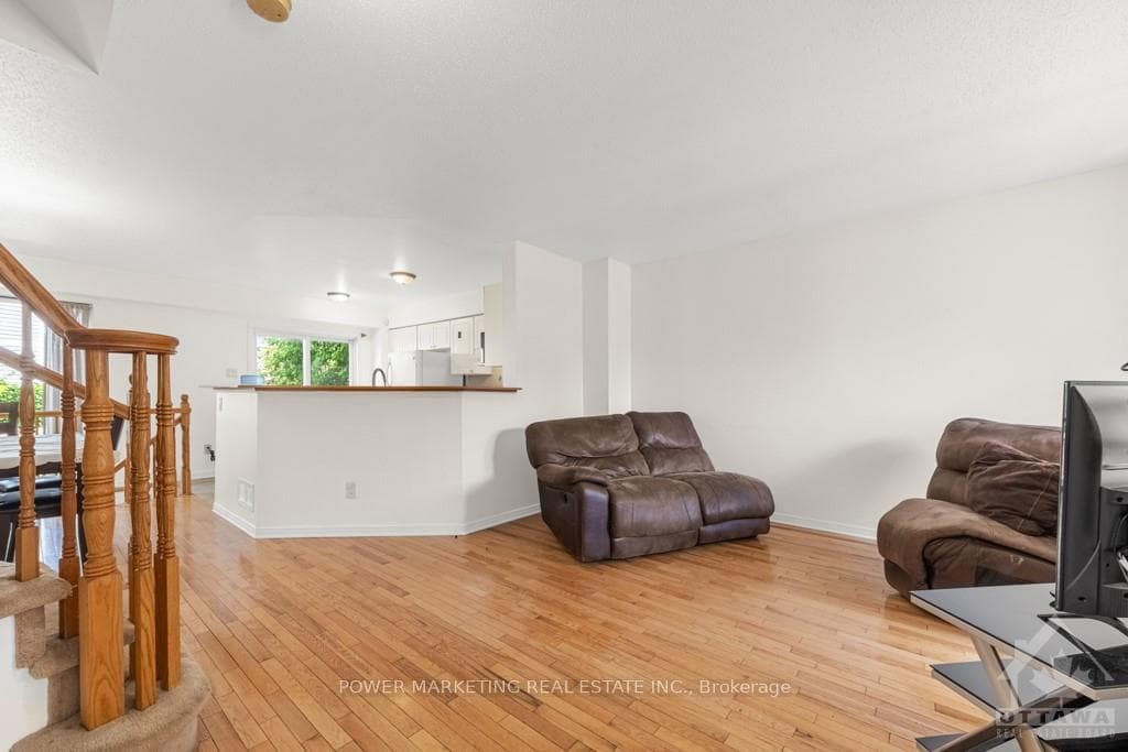 192 KINROSS photo 5
