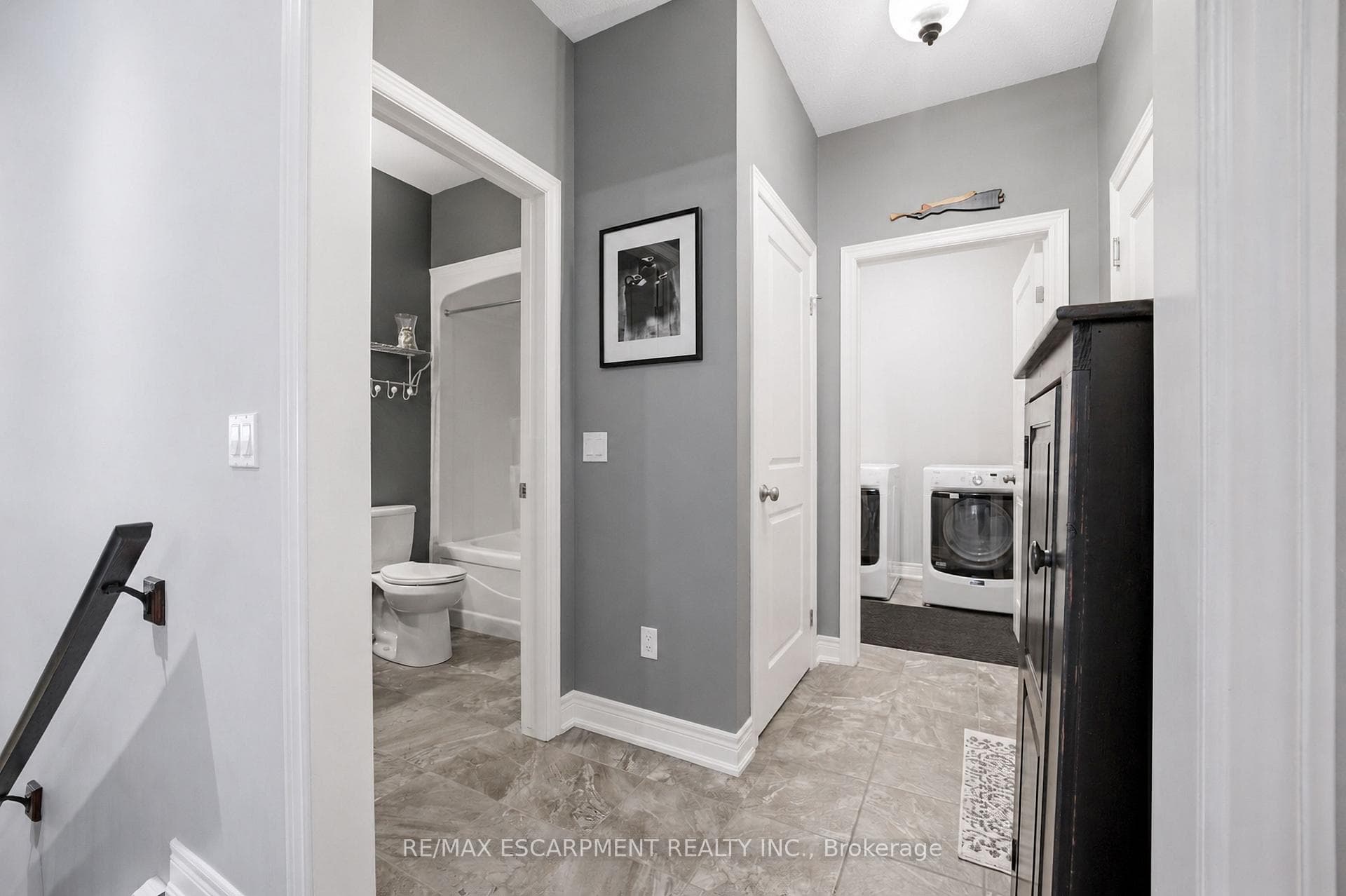33 Pierpoint Drive photo 8