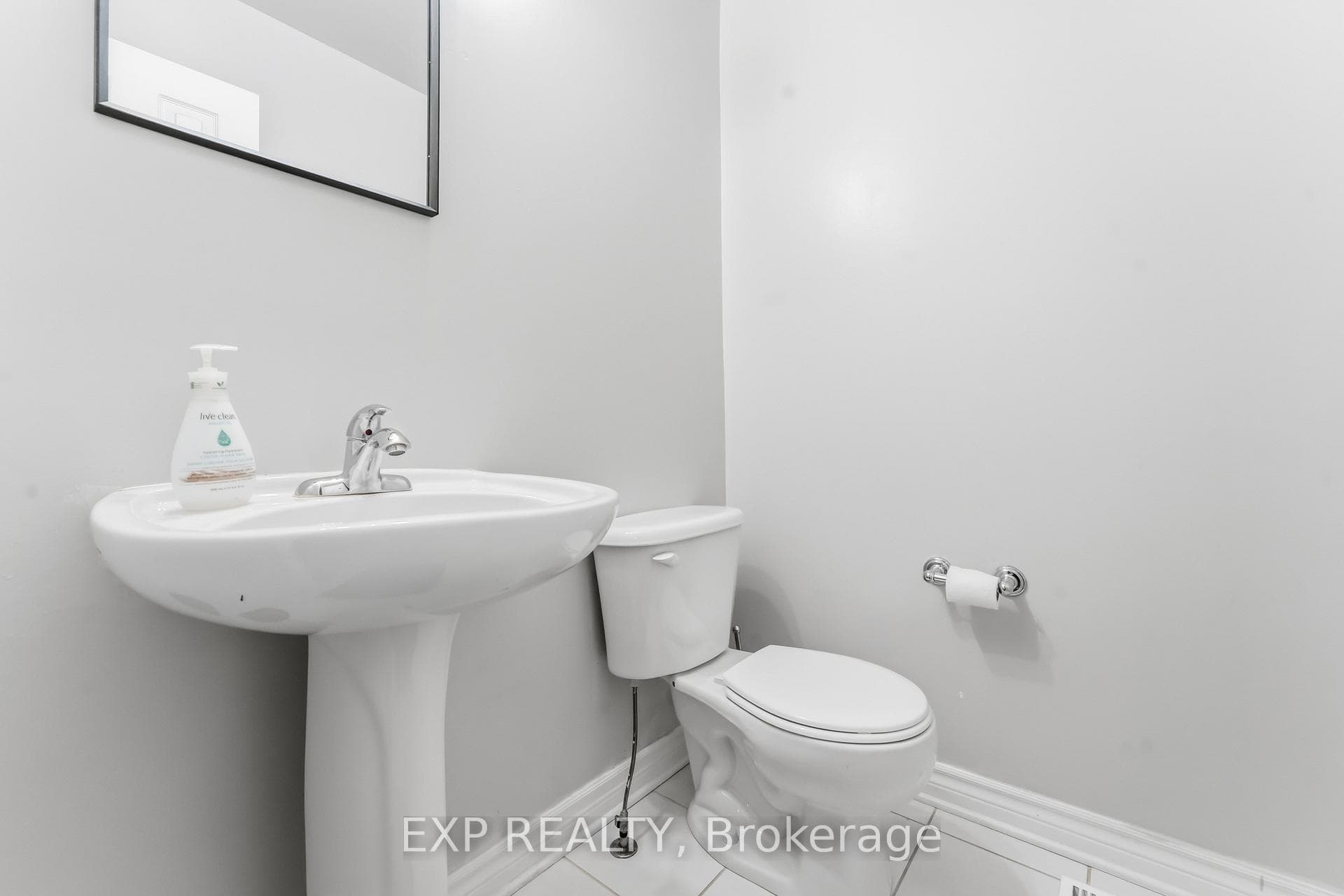 214 Montmorency Way photo 21