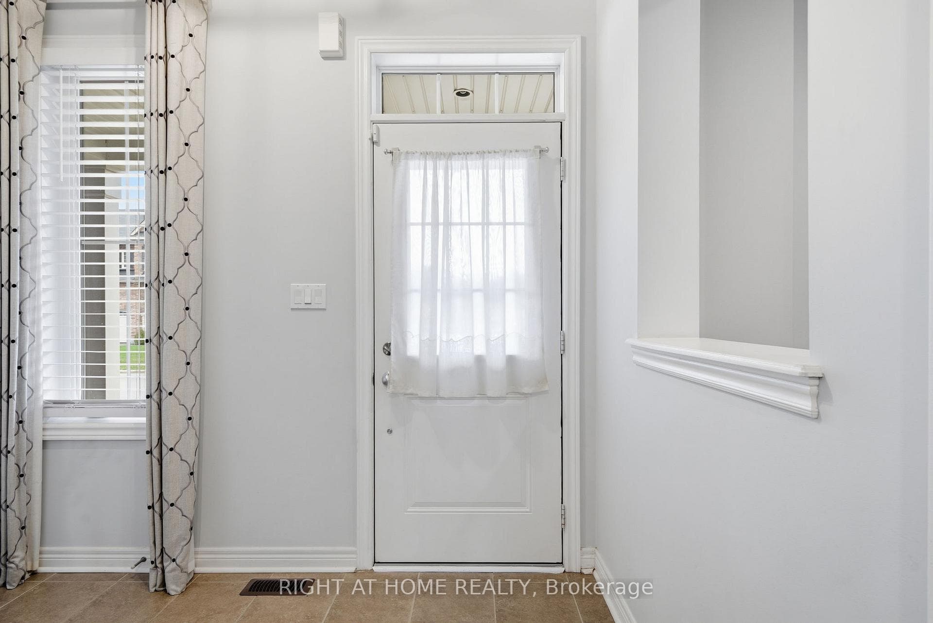 79 Ross Wright Avenue photo 6