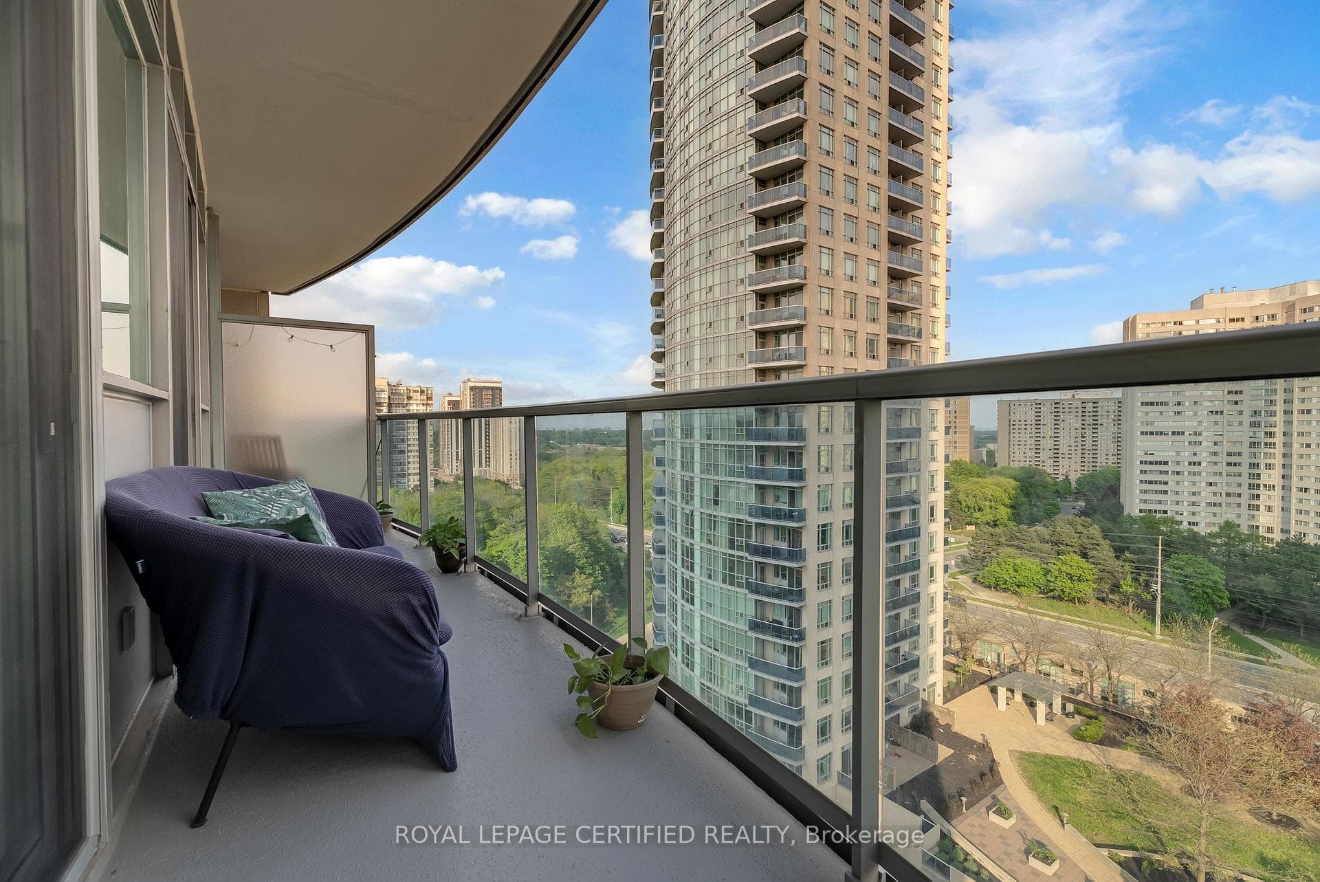 80 Absolute Avenue Unit 1205 photo 27