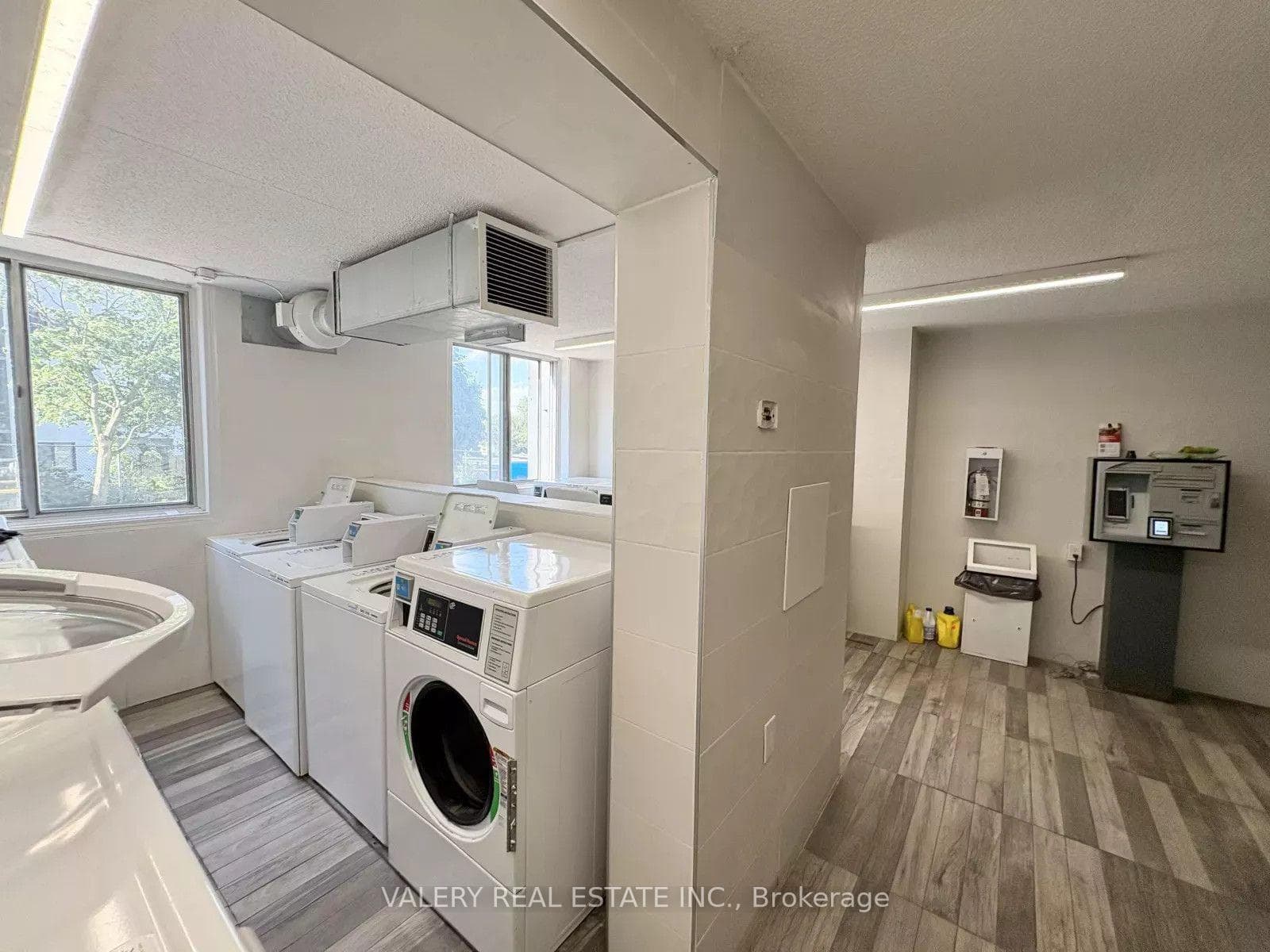 294 Chandler Drive Unit 103 photo 2