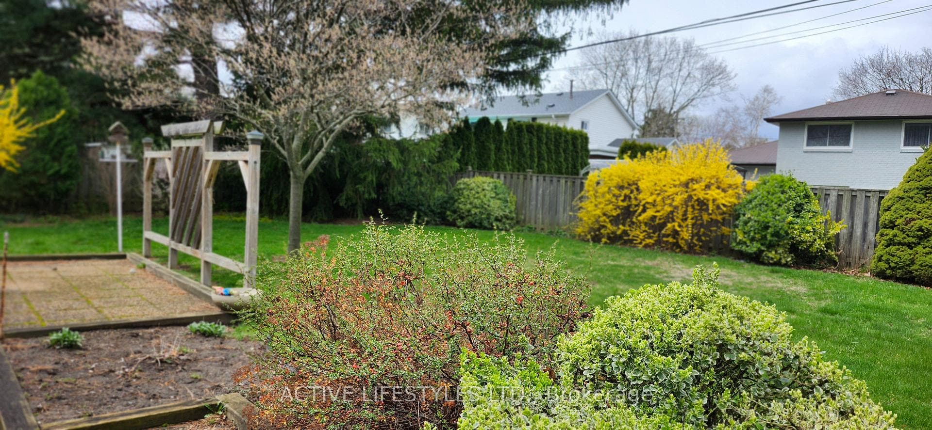 1069 Sierra Boulevard photo 3