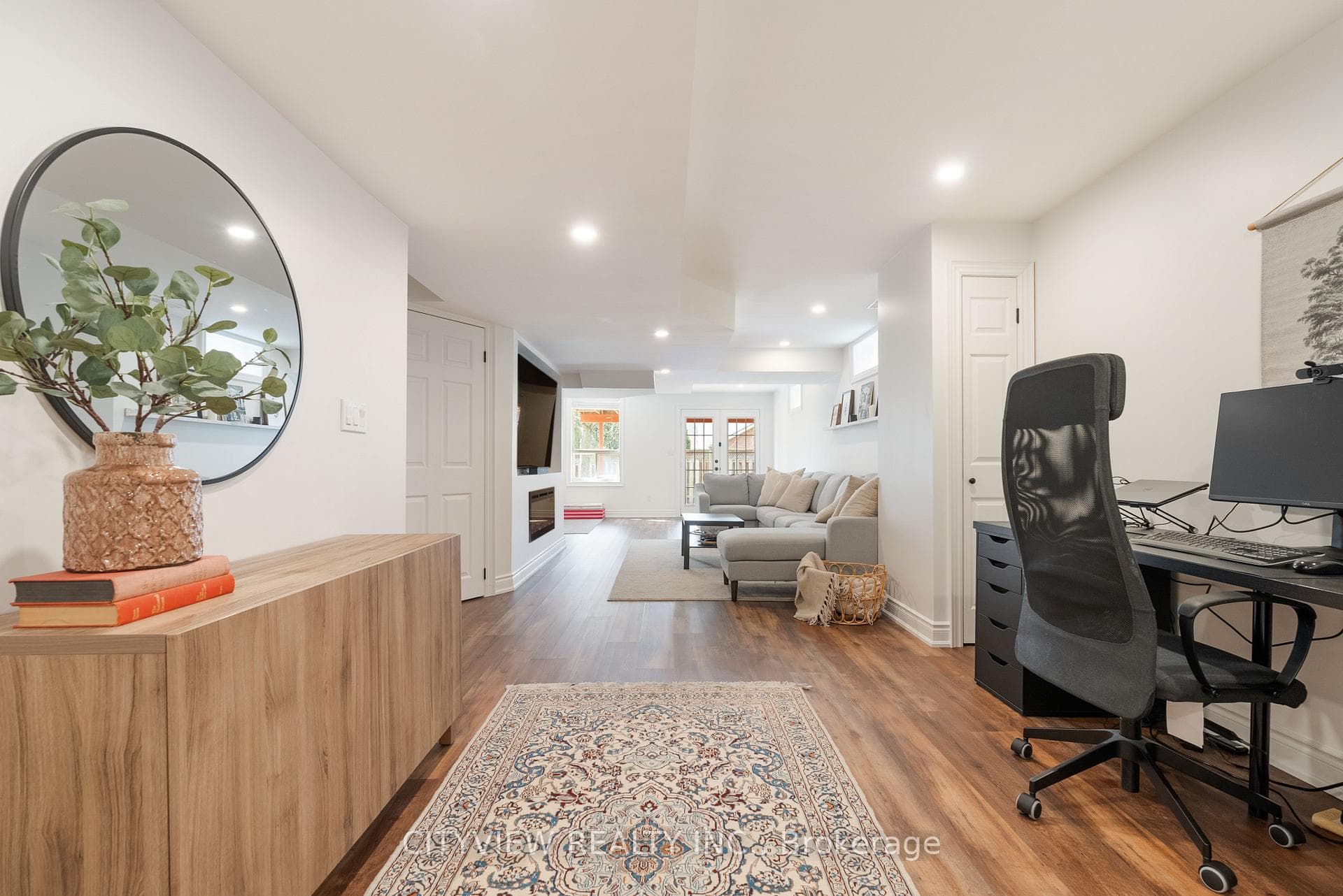 15 Moore Crescent photo 27